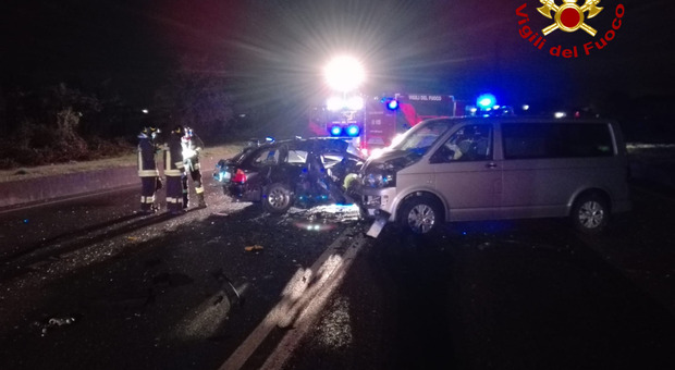 Carambola fra 3 auto in Valsugana: tre feriti Foto