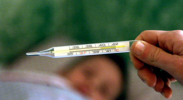 Allarme influenza, l'epidemia corre: in aumento i casi sui bimbi