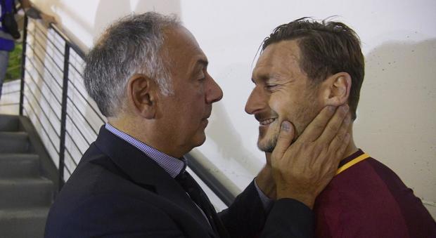 Totti incontra Pallotta: "Presto sarò dirigente della Roma". Oggi nuova amichevole a Pinzolo