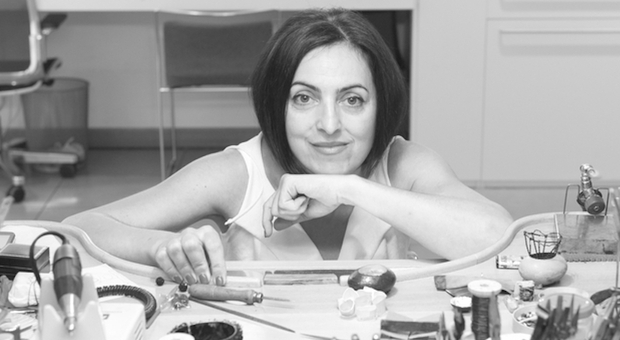 Morta Annamaria Zanella, creatrice di gioielli di arte povera: l'artista lottava contro una lunga malattia