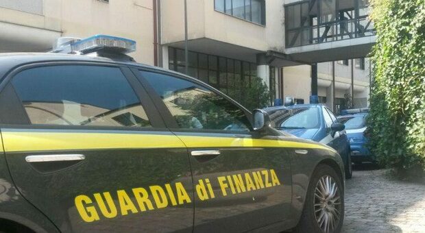 Rivelazioni del «corvo» ad Avellino, la Guardia di Finanza ritorna in Municipio