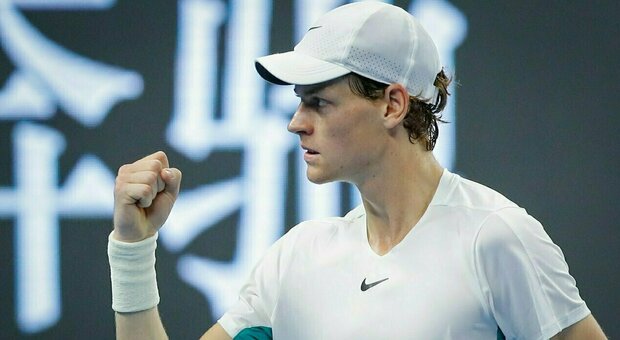 Jannick Sinner trionfa a Pechino nell'ATP500: piegato in finale il numero tre del mondo Medvedev