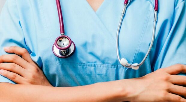 Sanità, il report: in Puglia pochi infermieri (e poca assistenza per gli infermieri)