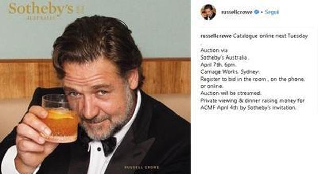 Russell Crowe lancia un'asta per pagarsi il divorzio: ecco i cimeli messi in vendita