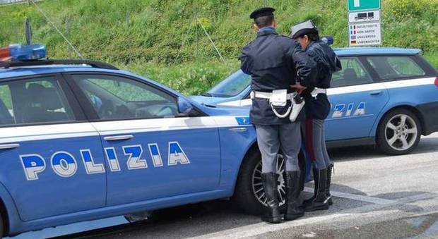 Ladra arrestata dalla Polstrada sull'area di servizio Napoli-Canosa