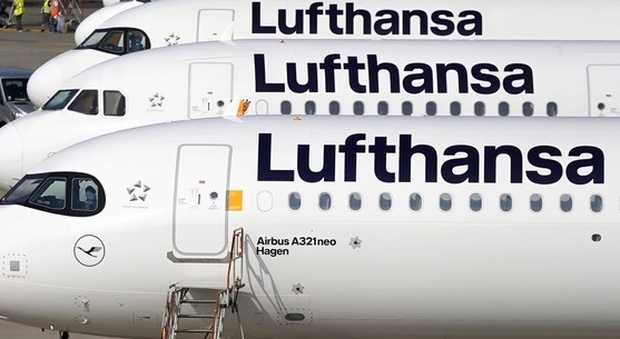 Problemi tecnici alla compagnia Lufthansa causano ritardi all'aeroporto di Francoforte
