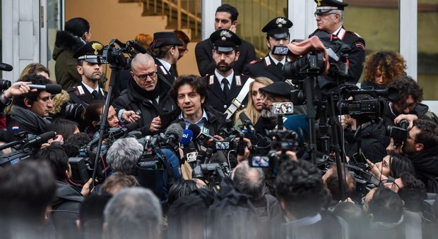 Milano, caso Dj Fabo: il 15 novembre via al processo per Cappato