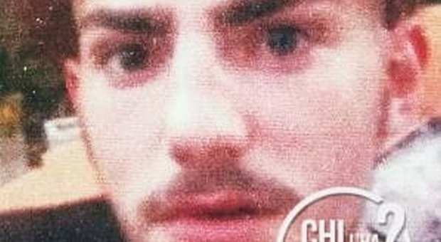 Checco sparito da dieci giorni, angoscia per la scomparsa del 16enne nel Napoletano