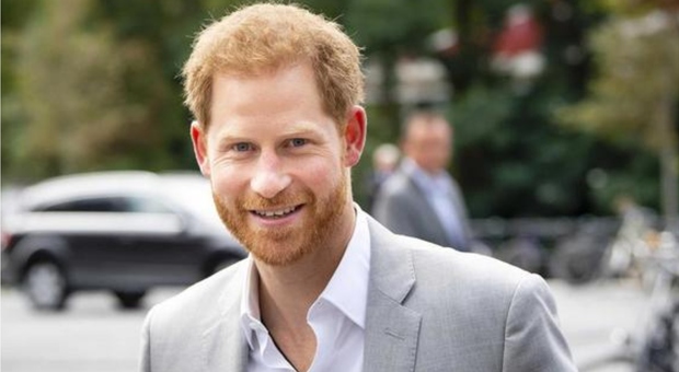 Il principe Harry a Londra, ma non per l'anniversario della morte della Regina: «Pace impossibile»