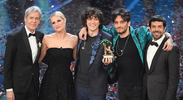 Sanremo dei record, la finale chiude in bellezza: 12 milioni di spettatori, 58,3% di share