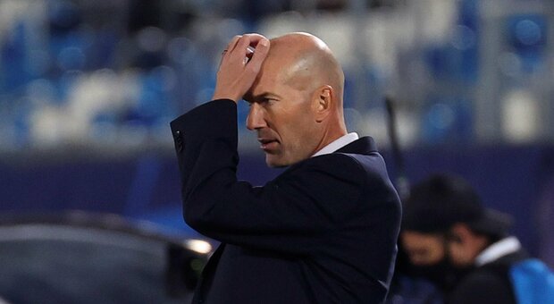 Real Madrid, la crisi di Zidane: «Sono in bilico, ma non mi preoccupo»