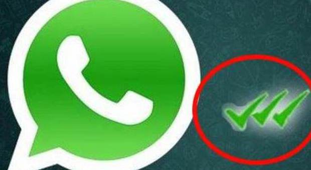 Whatsapp, in arrivo la terza "spunta" ai messaggi. Ecco cosa vuol dire -Leggi​