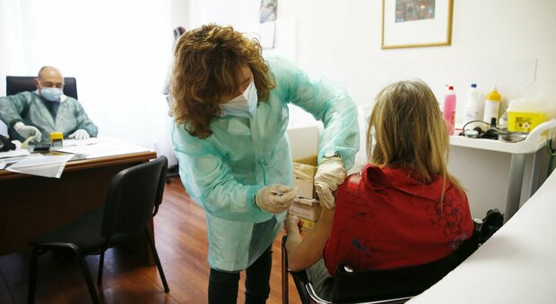 Un euro in più a paziente per i medici che prescrivono meno esami e visite urgenti: l'iniziativa in Veneto