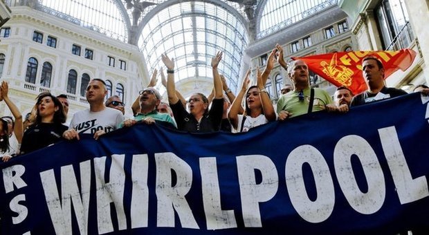 Whirlpool, no alla chiusura: sciopero generale a Napoli il 31 ottobre