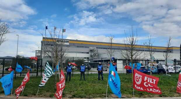 Sciopero alla sede Amazon di Passo Corese, ma i sindacati saranno senza bandiere