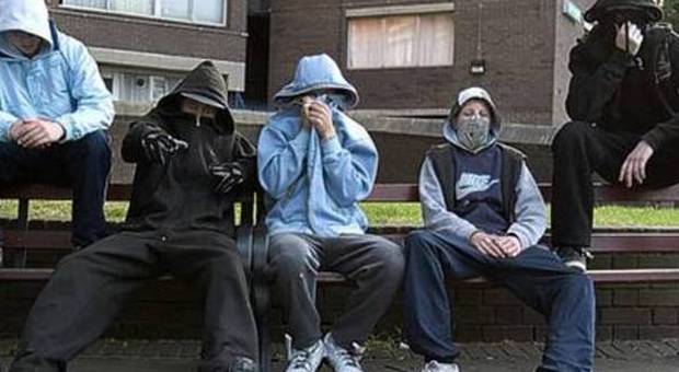 Una delle tantissime gang che infestano la periferia londinese