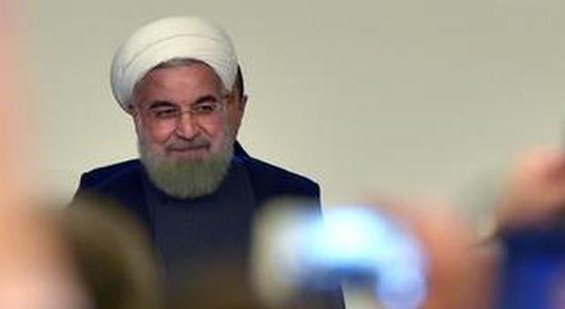 Iran, Rohani eletto presidente per la seconda volta. Sconfitto Raisi