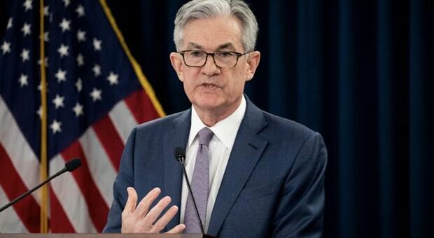 Fed: Powell, impegno totale per ridurre inflazione. Economia forte