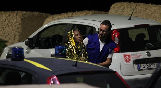 immagine Migranti: naufragio a Lampedusa, recuperati 2 cadaveri
