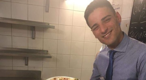 Diego Mandola muore precipitando dal balcone in Francia: il cameriere di Salerno aveva 36 anni