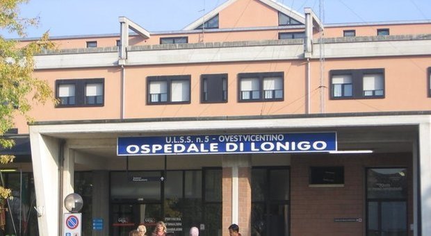 L'ingresso dell'ospedale di Lonigo