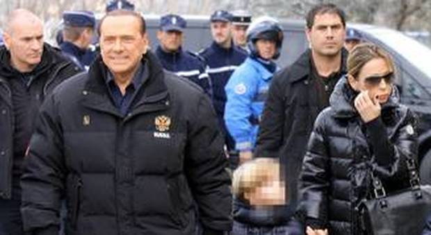 Altolà di Marina, Berlusconi cancella il tour al Sud: niente tappa a Napoli