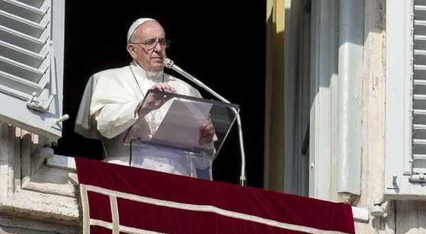Papa Francesco contro tangenti e corruzione: «Guardarsi dalla doppia vita»