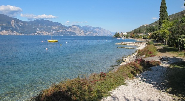 Il ministro Delrio dà l'ok alla nuova ciclovia per il Lago di Garda