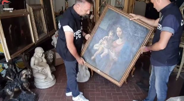 Napoli, scacco ai predoni dell'arte: cinque arresti, recuperate opere rubate per 1,5 milioni di euro