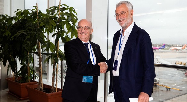 L'amministratore delegato della Gesac Roberto Barbieri con Luigi Carrino