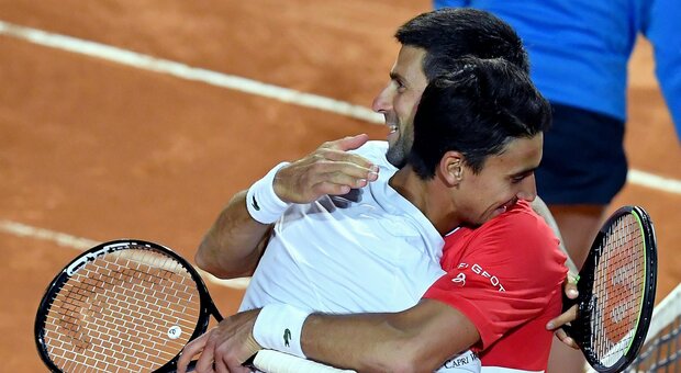 Internazionali, Sonego si arrende e Djokovic vola in finale con Nadal