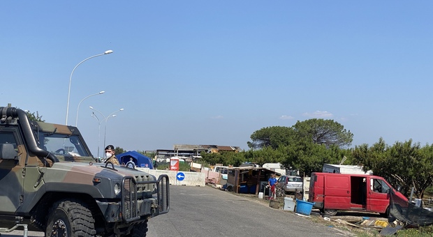 Il campo rom di via Carrafiello a Giugliano