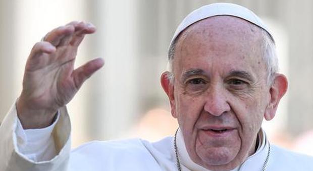 Papa Francesco confessa: «Andavo dall’analista»