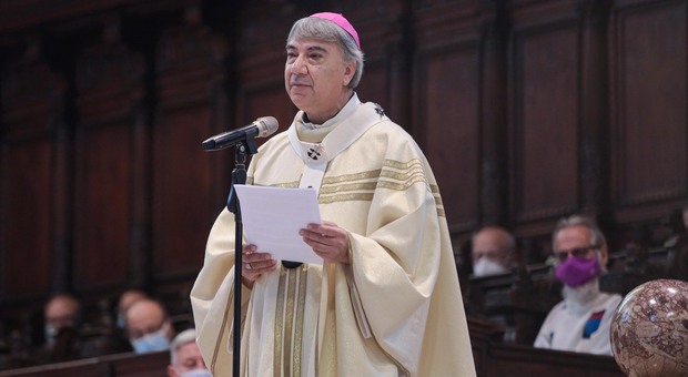 Camorra, l'arcivescovo Battaglia: «Un patto per liberarci dai clan, la nostra comunità un baluardo di resistenza»
