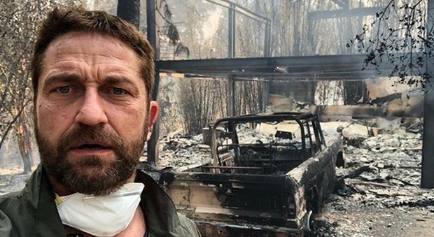 Incendi in California, Gerard Butler mostra la sua villa distrutta su Instagram: «E' straziante»
