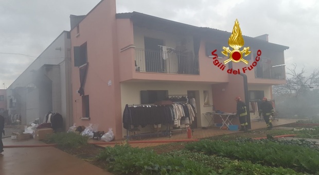 Incendio ad Altivole: a fuoco capannone, danni anche alle abitazioni vicine