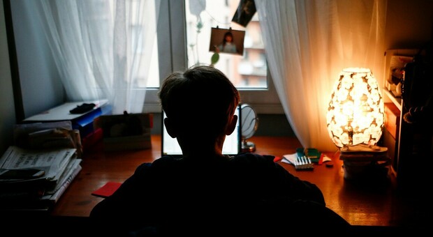 Allarme degli psicologici pugliesi: in aumento i casi di autolesionismo e i suicidi fra i giovanissimi