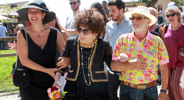Gina Lollobrigida a Configno di Amatrice grande festa per l'attrice: sono qui per sostenere la ricostruzione