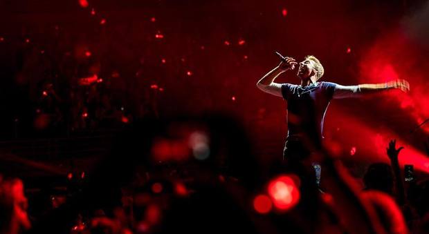 Coldplay, giallo sui biglietti esauriti del concerto di Milano: l'Antitrust indaga