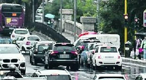 Traffico, lavori e trasporti: «Troppa inefficienza» Assessori commissariati