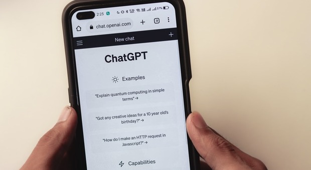 ChatGPT, il chatbot basato su intelligenza artificiale