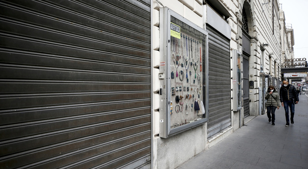 Covid economy, 59 interdittive antimafia a Napoli: «Sempre più imprese a rischio clan»