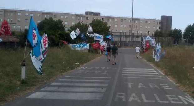 Una protesta sindacale al carcere di Viterbo