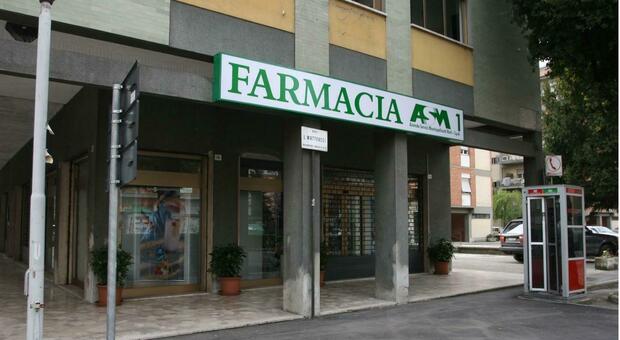 La farmacia di via Matteucci, ex Asm 1 (foto d'Archivio)