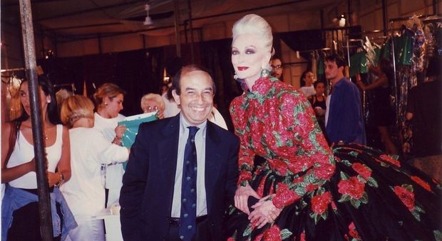 Massimo Di Forti con una delle sue adorate top model
