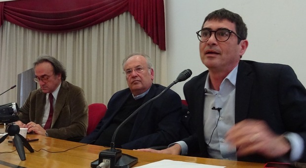 Nella foto di Max Frigione: da sinistra, Angelo Bonelli, Riccardo rossi e Nicola Fratoianni