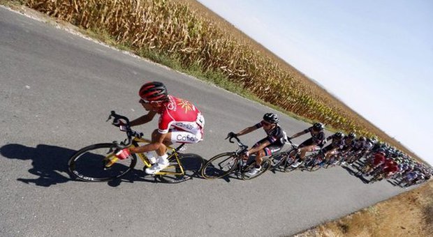 Vuelta: tappa a Ewan, Doumoulin sfila la maglia rossa a Chaves