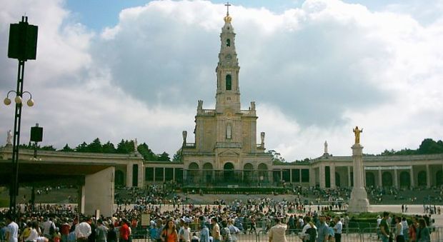 Prezzi alle stelle a Fatima per la visita del Papa a maggio