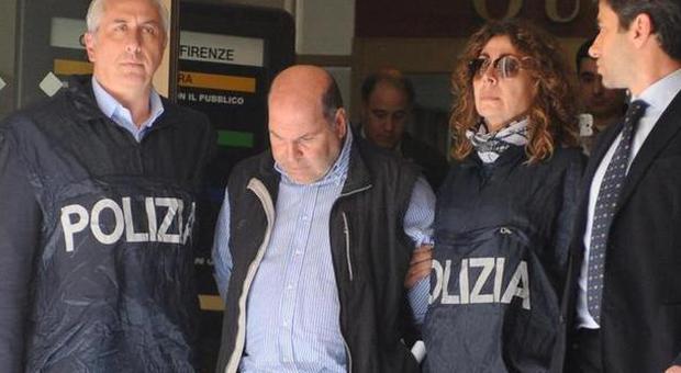 L'arresto di Riccardo Viti (Lapresse)