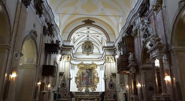 L'interno della chiesa dell'Annunziata a Benevento